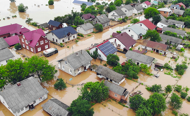 Louisiana neighborhood underwater due to flooding.